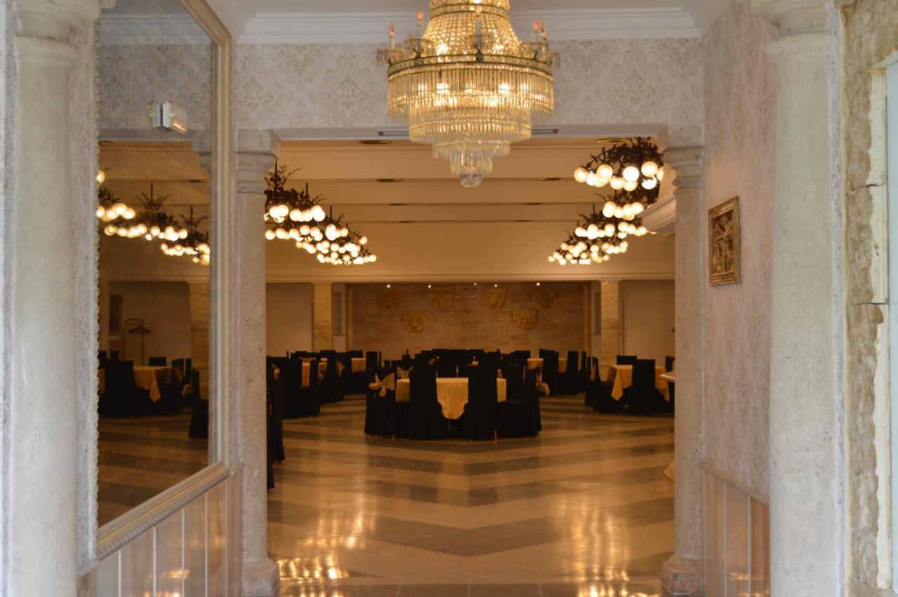 Nuevo Hotel Capitolio 巴尔德佩尼亚斯 外观 照片